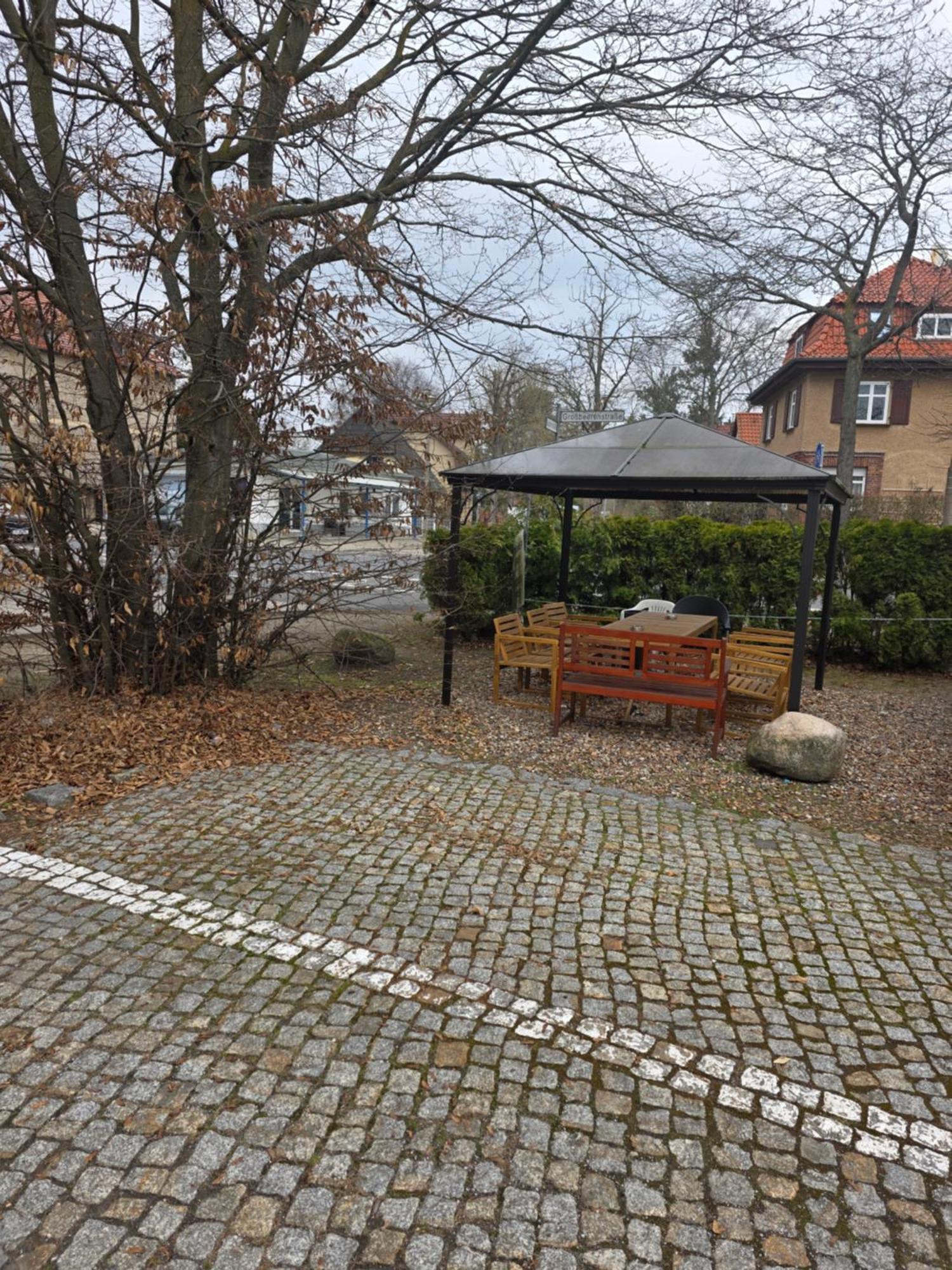 Pension Am Filmpark Potsdam Buitenkant foto